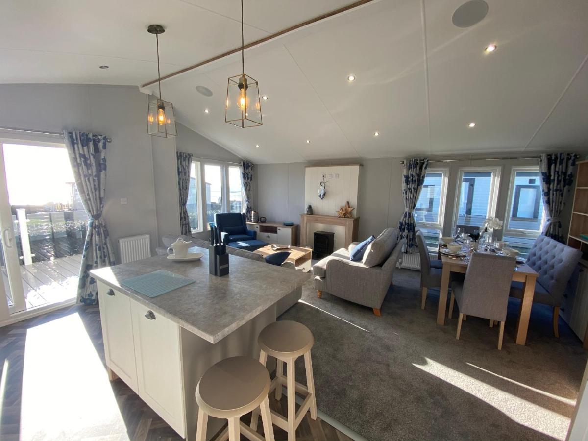 Sea View Beach Lodge Trecco Bay 3 Bedroom Porthcawl Extérieur photo